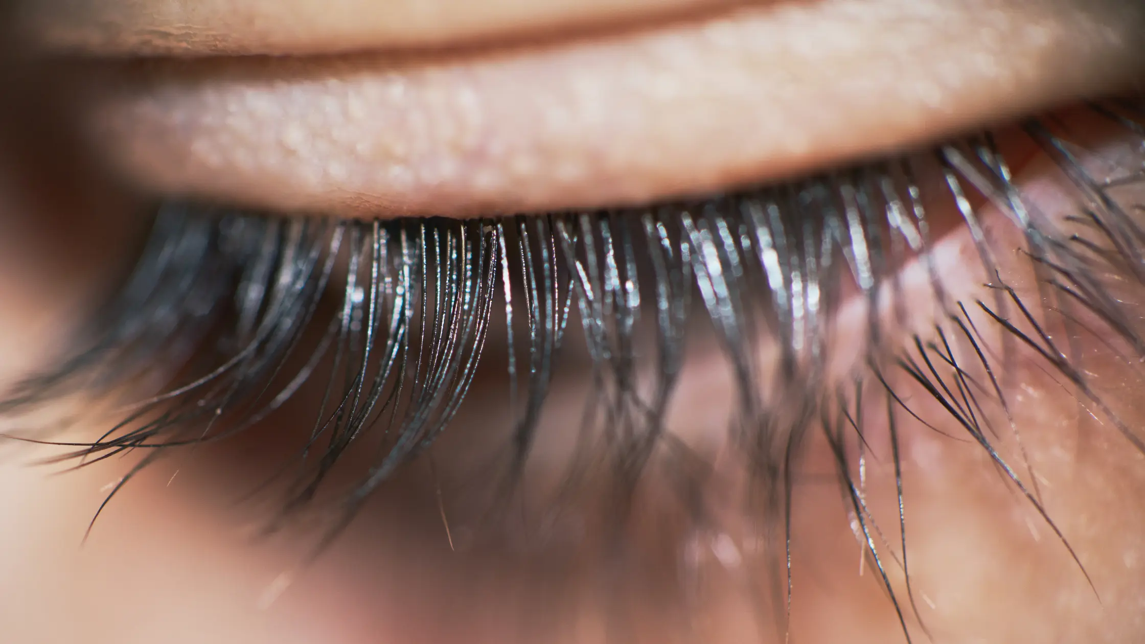 does crying make your eyelashes longer blog image