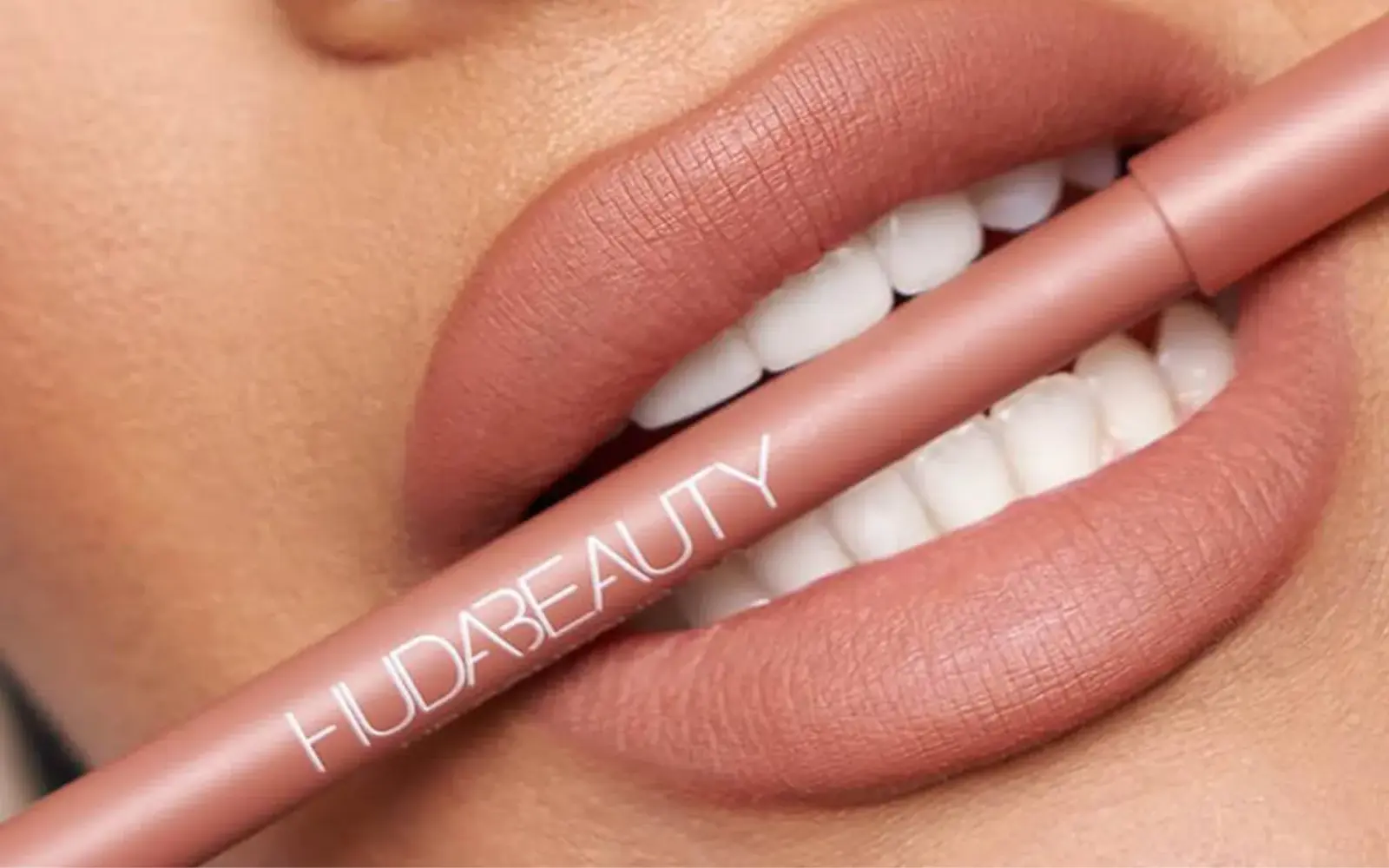 Best Clear Lip Liner For Dry lips
